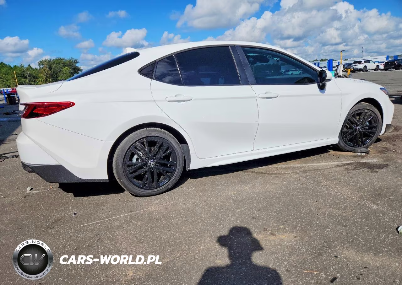 2026 Toyota Camry Se VIN:4T1DAACK4TU340892 - 3