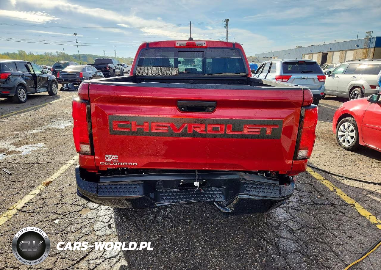 2023 Chevrolet Colorado Z71 VIN:1GCPTDEKXP1129617 - 6