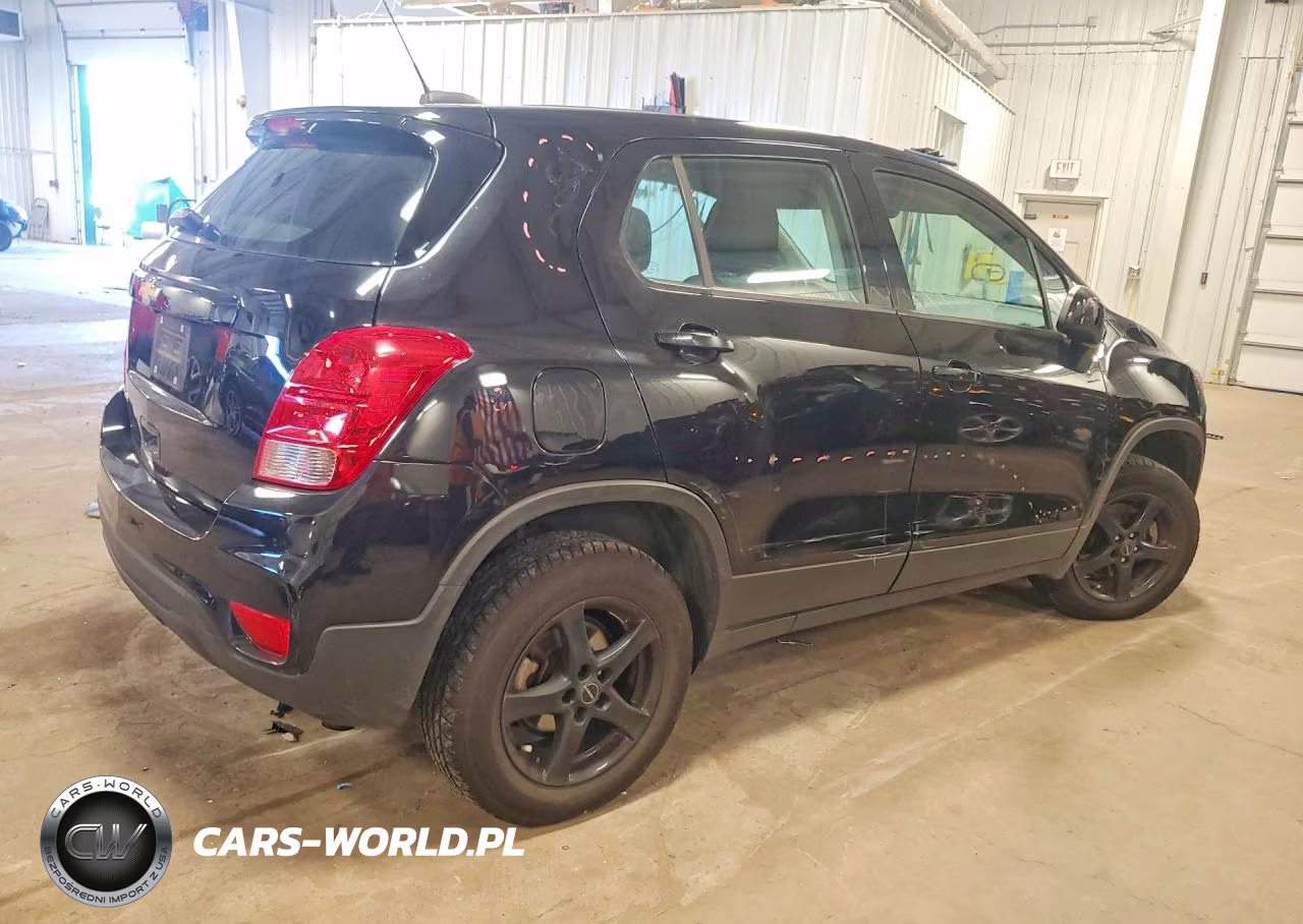 2019 Chevrolet Trax Ls VIN:3GNCJNSB1KL371722 - 3