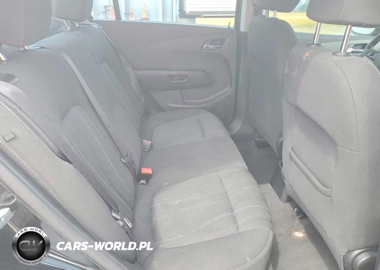 2019 Chevrolet Sonic Lt VIN:1G1JD5SB6K4119339 - 10