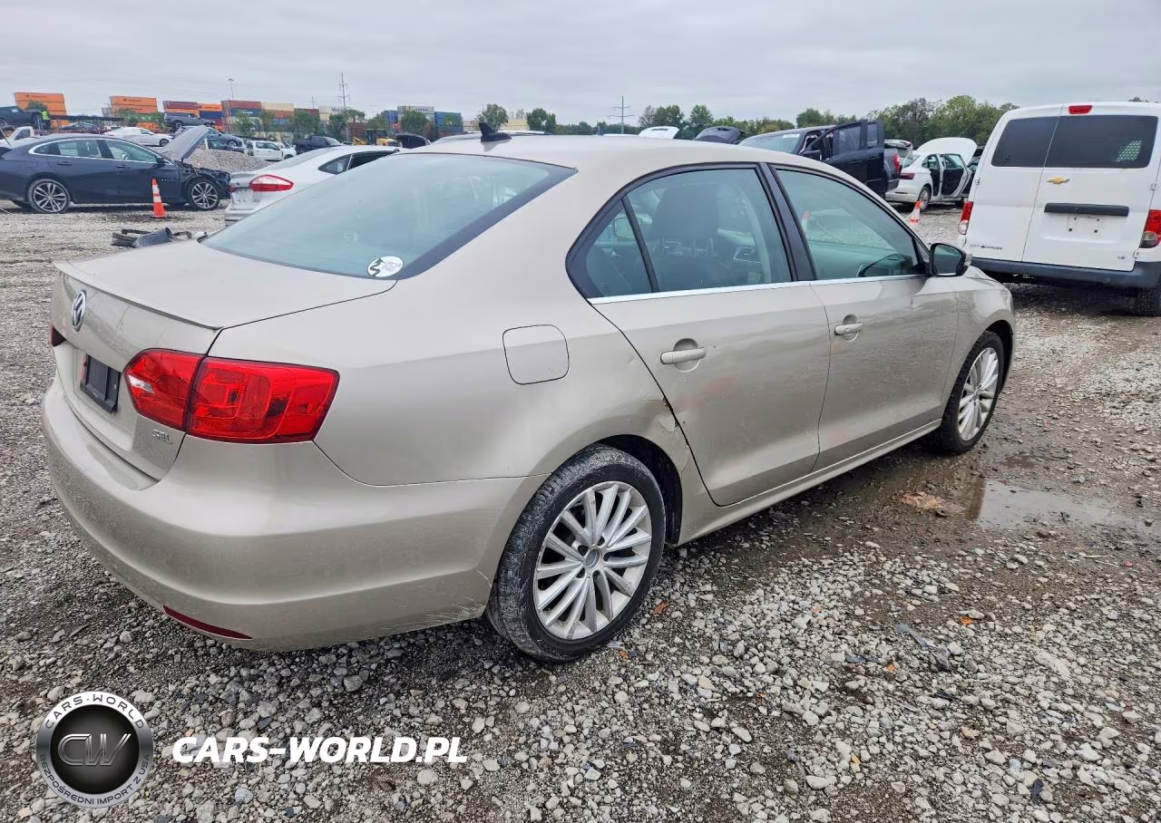 2014 Volkswagen Jetta Sel VIN:3VWL17AJXEM262684 - 3