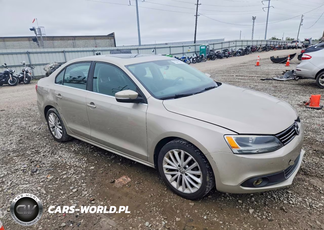 2014 Volkswagen Jetta Sel VIN:3VWL17AJXEM262684 - 4