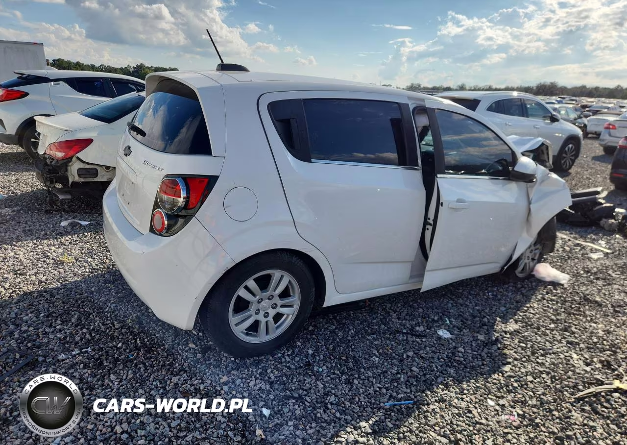 2015 Chevrolet Sonic Lt VIN:1G1JC6SG3F4208005 - 3