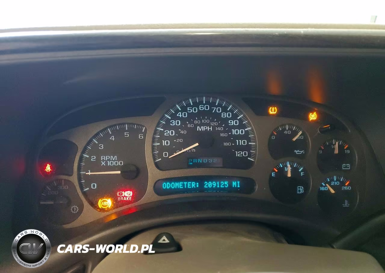 2005 GMC Yukon Denali VIN:1GKEK63U05J263662 - 9