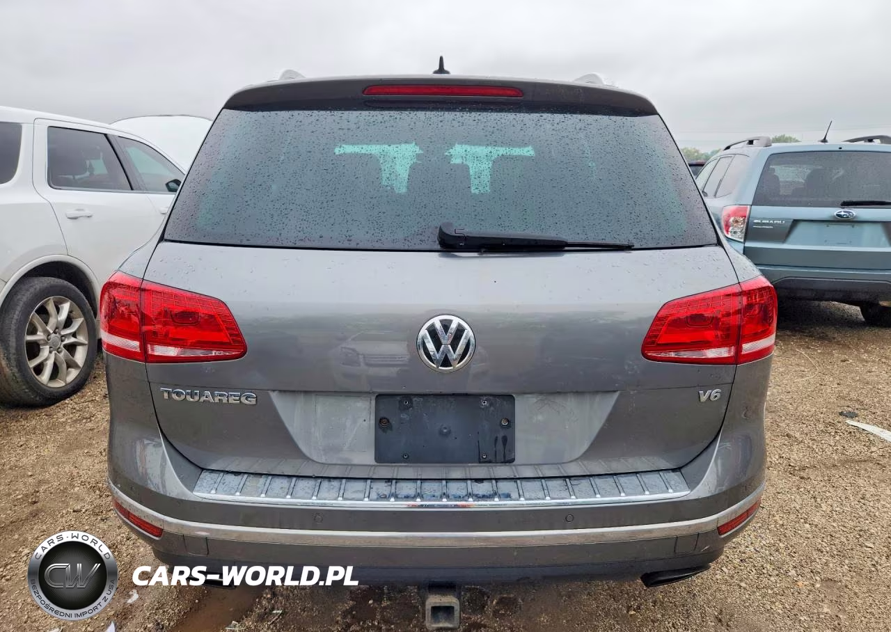 2017 Volkswagen Touareg Wolfsburg VIN:WVGRF7BP5HD001072 - 6
