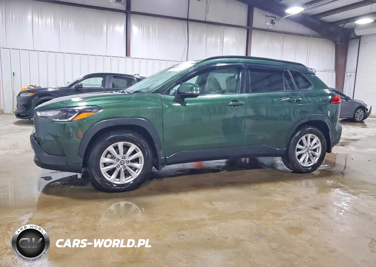 2023 Toyota Corolla Cross Le VIN:7MUBAABG9PV074293 - 1