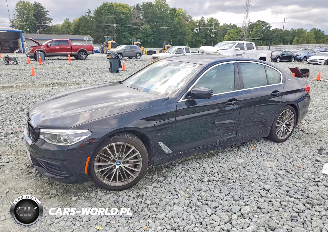 2019 BMW 530E