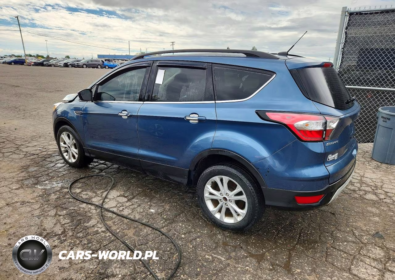 2018 Ford Escape Se VIN:1FMCU9GD0JUC40475 - 2