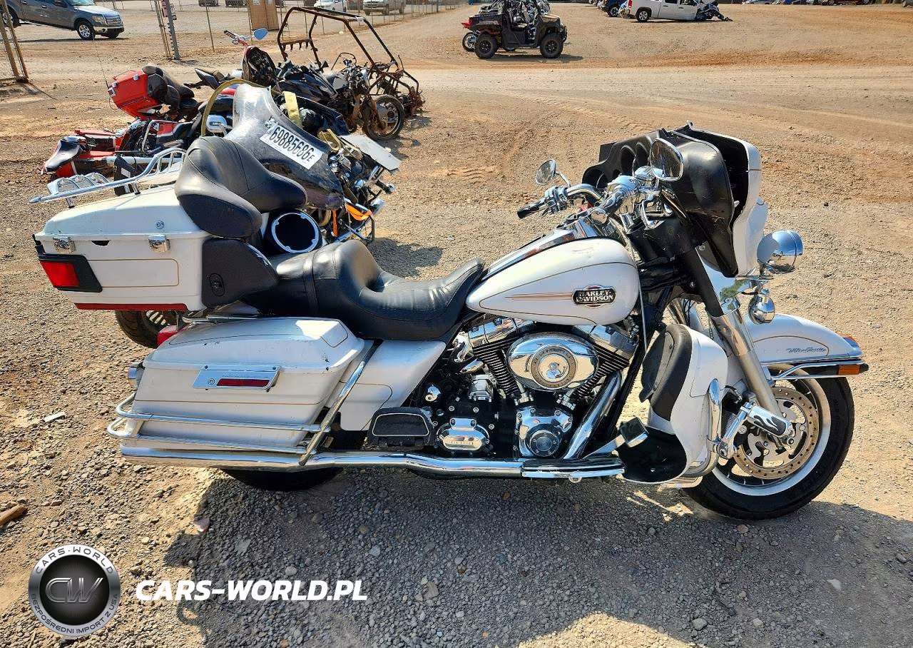 2008 Harley-Davidson Flhtcui VIN:1HD1FC4168Y630091 - 1