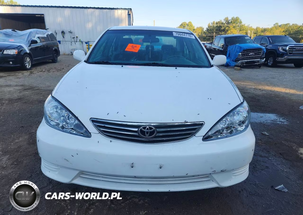 2005 Toyota Camry Le VIN:4T1BE32K45U385634 - 5