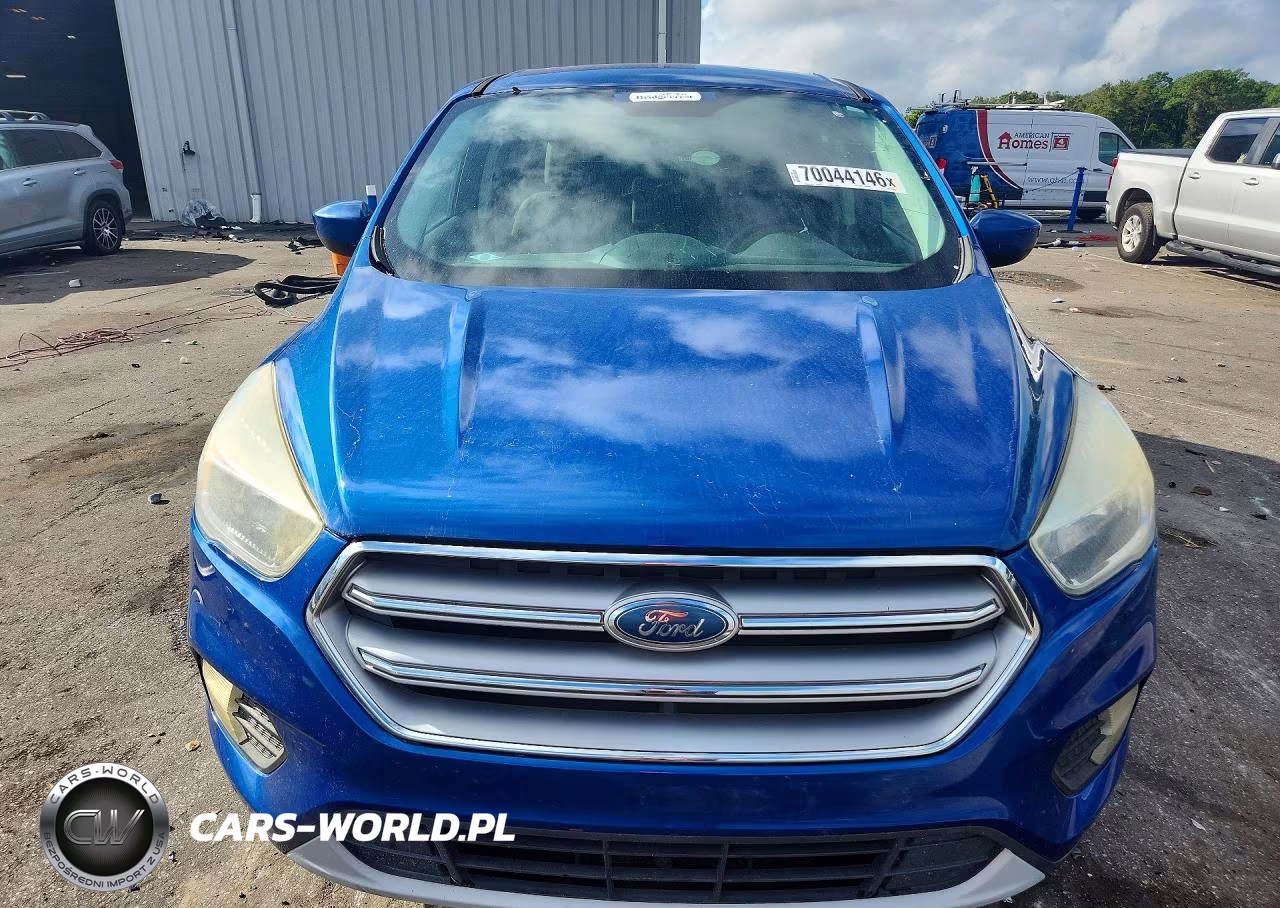 2017 Ford Escape Se VIN:1FMCU0GD8HUF02541 - 5