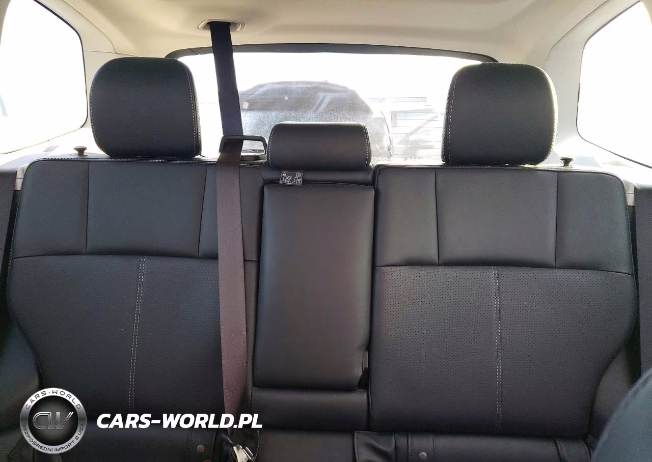 2017 Subaru Forester 2.5I Touring VIN:JF2SJATC2HH474774 - 10