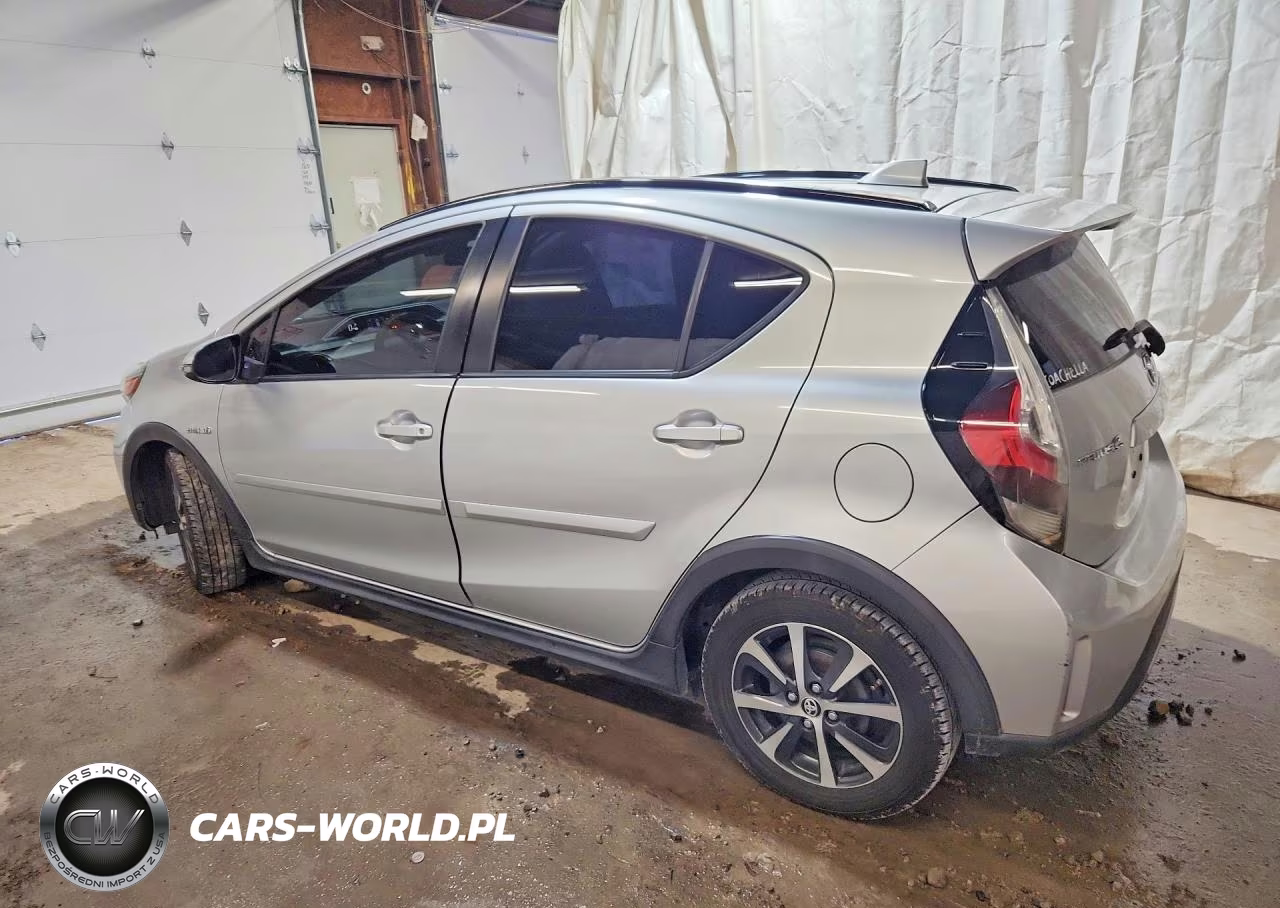 2018 Toyota Prius C One VIN:JTDKDTB34J1604443 - 2