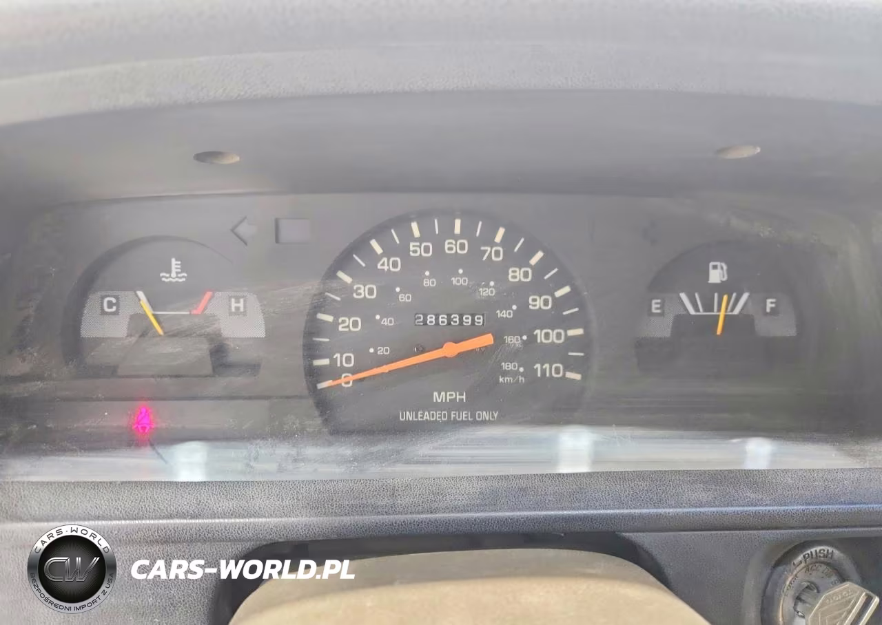1992 Toyota Pickup Deluxe VIN:JT4RN02PXN7003120 - 9