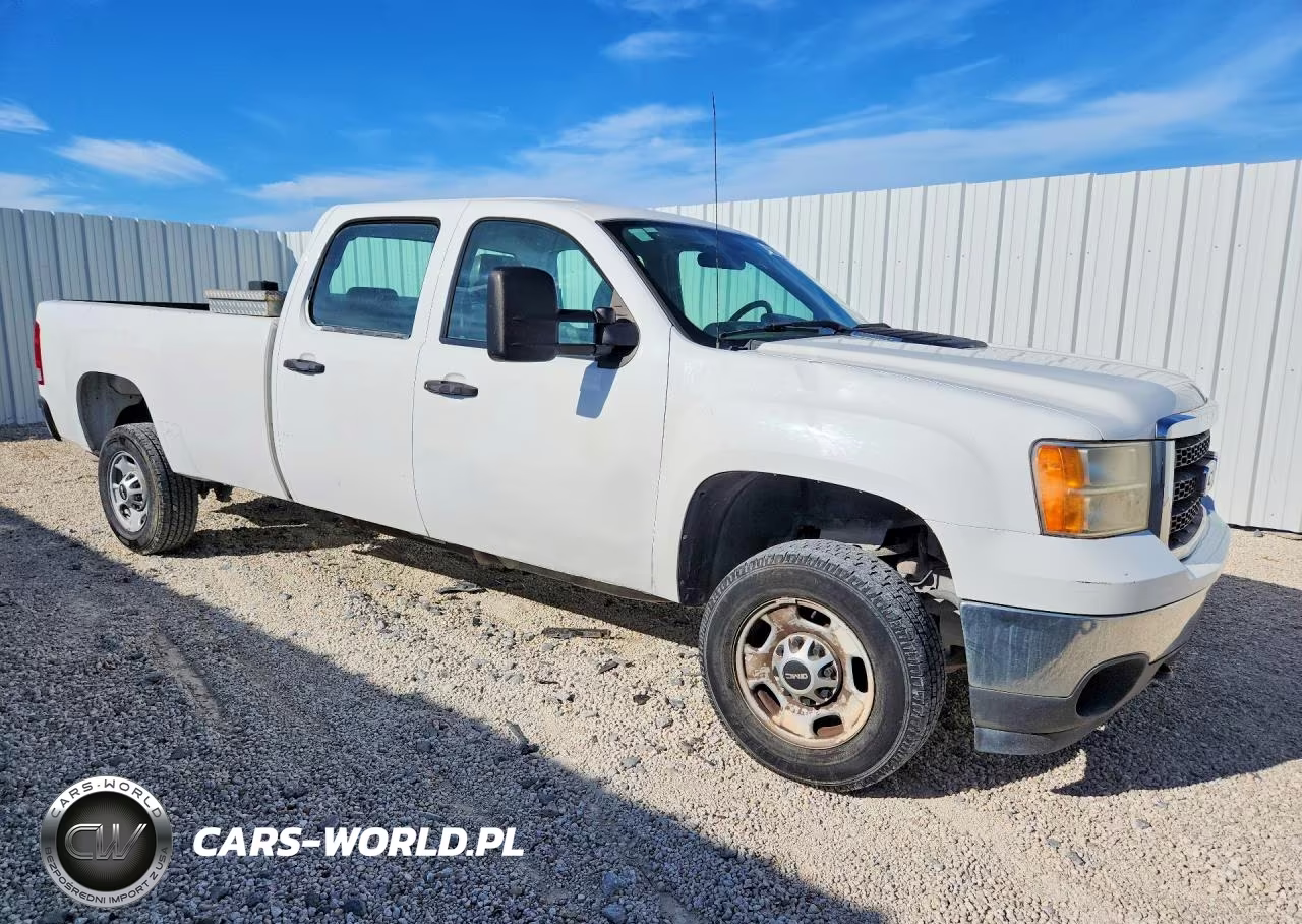 2014 GMC Sierra C2500 Heavy Duty VIN:1GT11ZCGXEF157912 - 4