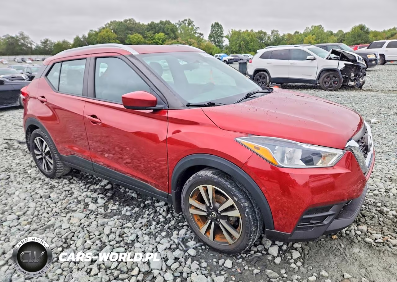 2019 Nissan Kicks Sv VIN:3N1CP5CU6KL560103 - 4