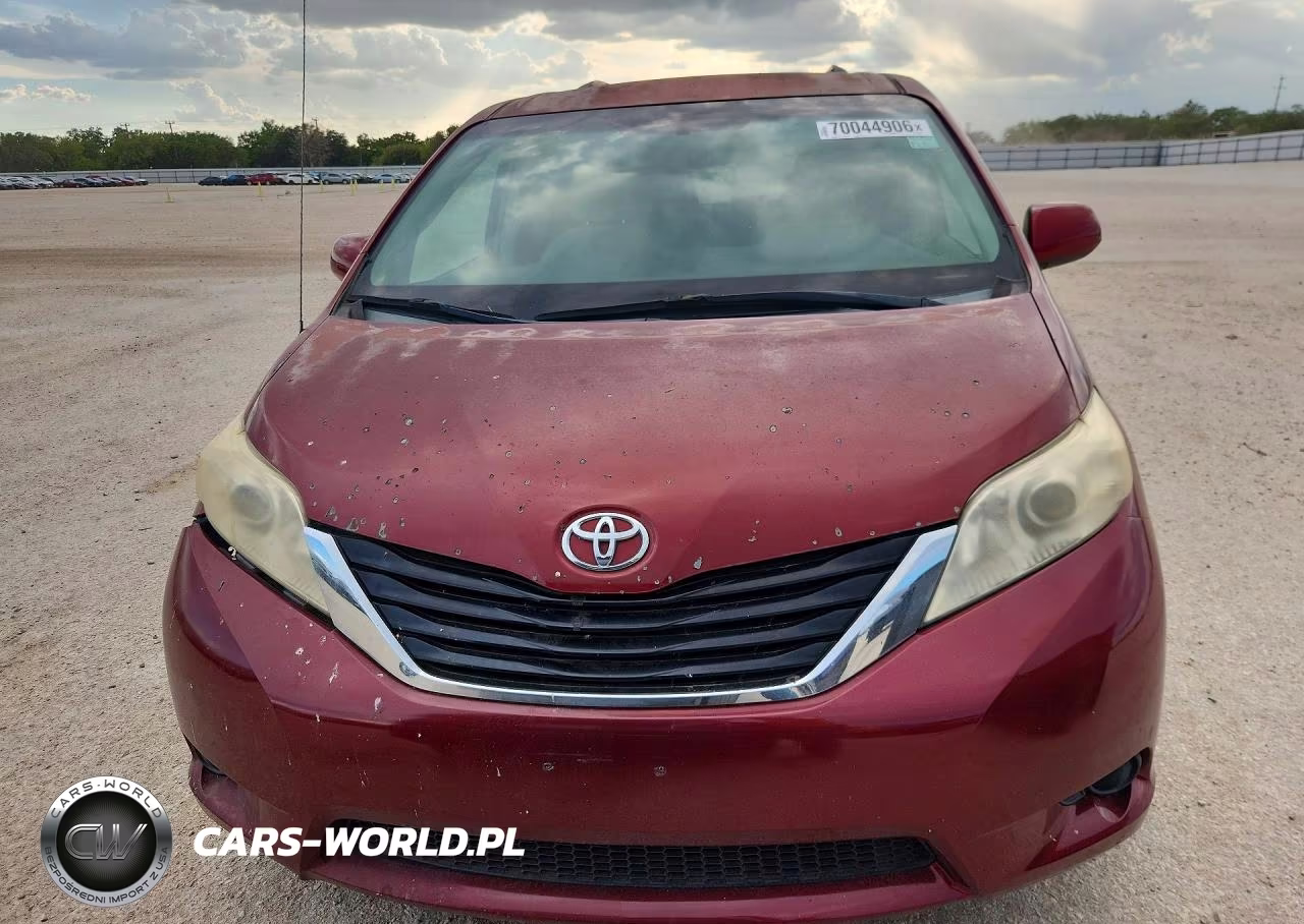 2011 Toyota Sienna Le VIN:5TDKK3DC7BS120533 - 5