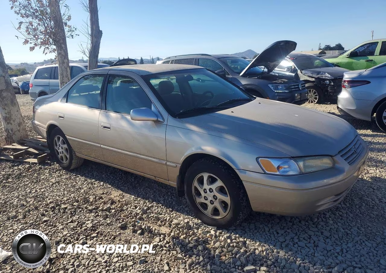 1999 Toyota Camry Le V6 VIN:JT2BF22K1X0184448 - 4