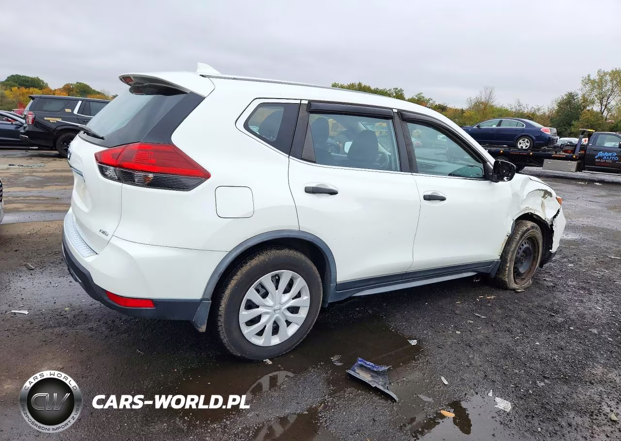 2018 Nissan Rogue S VIN:JN8AT2MV1JW314045 - 3