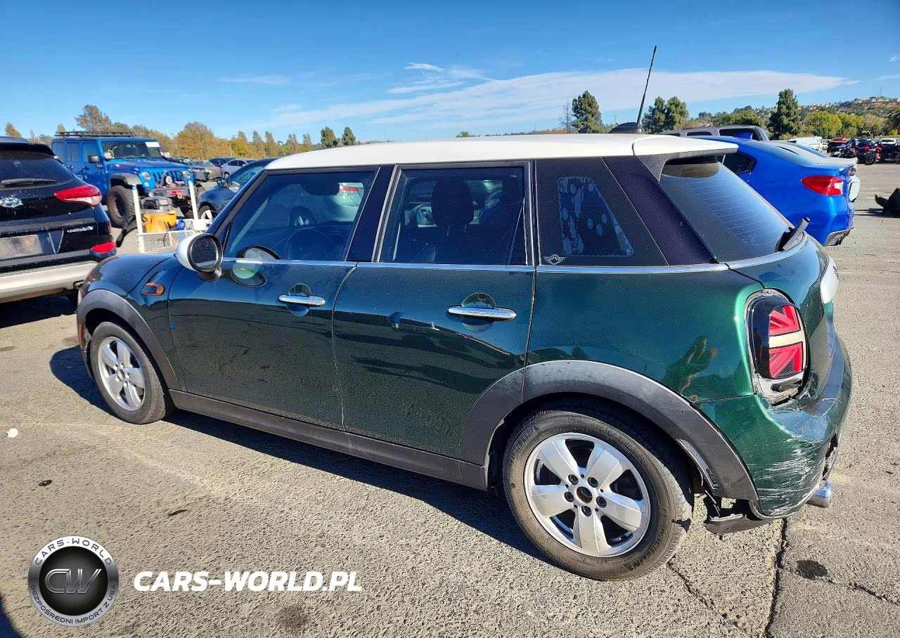 2015 Mini Cooper VIN:WMWXS5C59FT829182 - 2