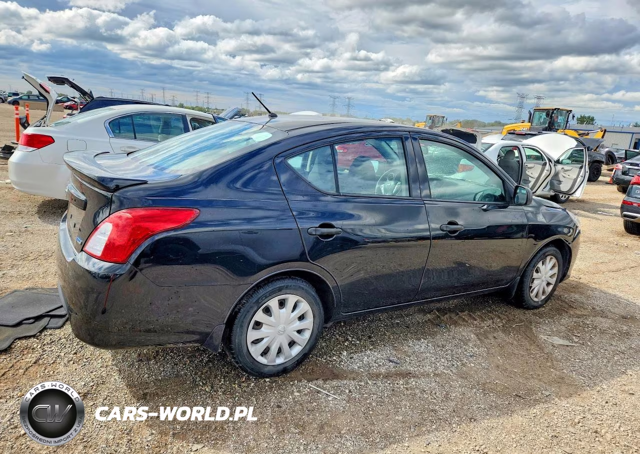 2015 Nissan Versa 1.6 S Plus VIN:3N1CN7AP4FL805971 - 3