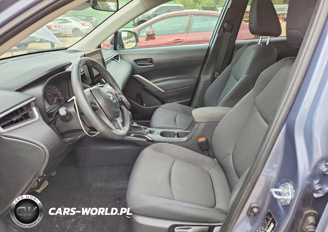 2025 Toyota Corolla Cross Le VIN:7MUCAABG1SV143135 - 7