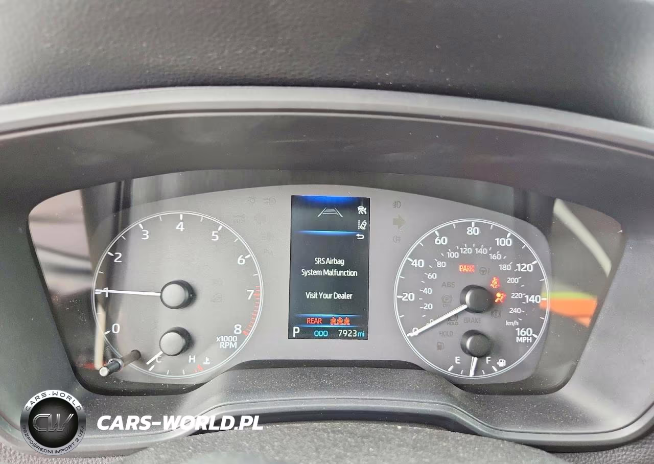 2025 Toyota Corolla Cross Le VIN:7MUCAABG1SV143135 - 9