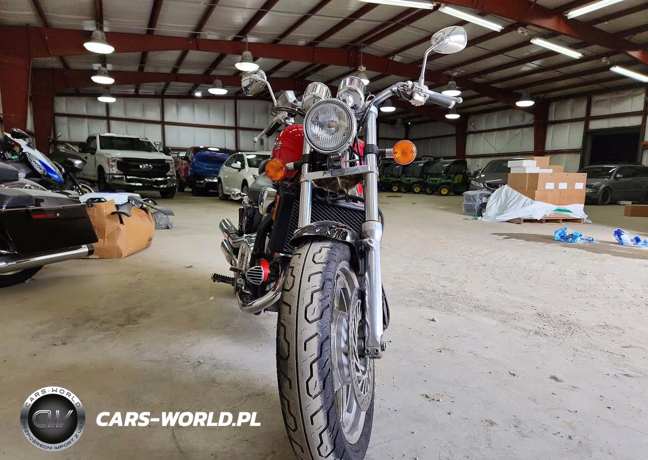 1996 Honda Vf750 Cd VIN:JH2RC4338TM100704 - 2