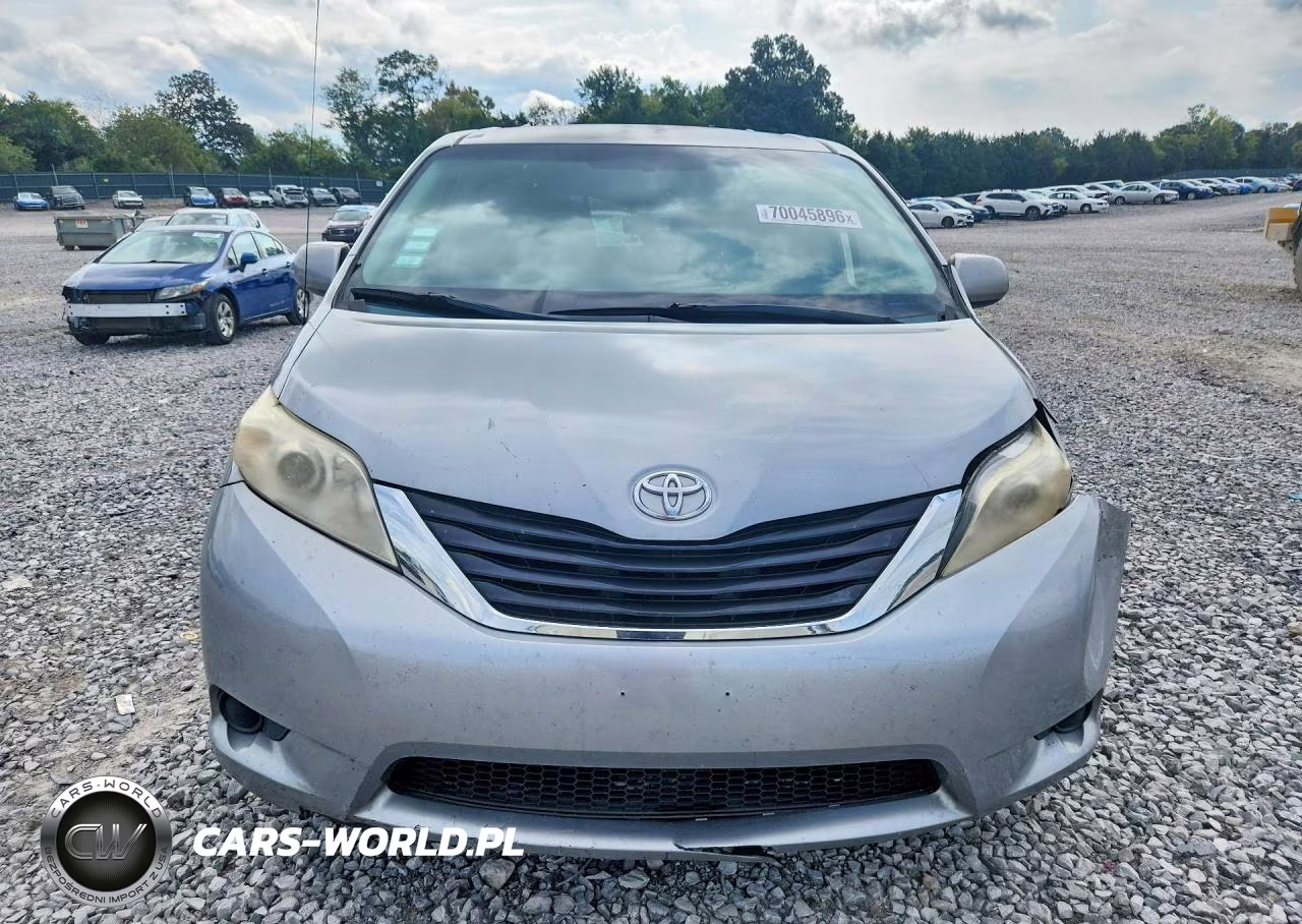 2013 Toyota Sienna Le VIN:5TDKK3DC3DS352551 - 5