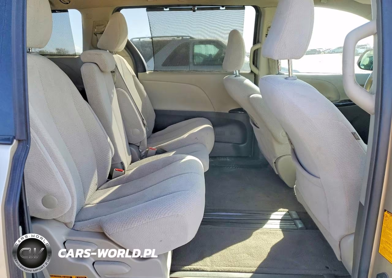 2012 Toyota Sienna Le VIN:5TDKK3DC9CS209151 - 11