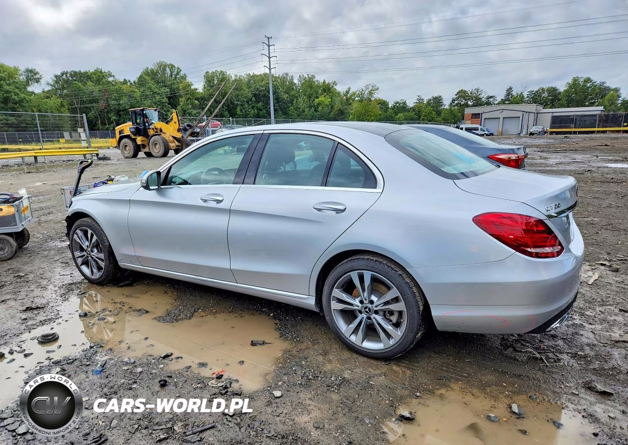 2017 Mercedes-Benz C 300 4Matic VIN:55SWF4KB6HU216140 - 2