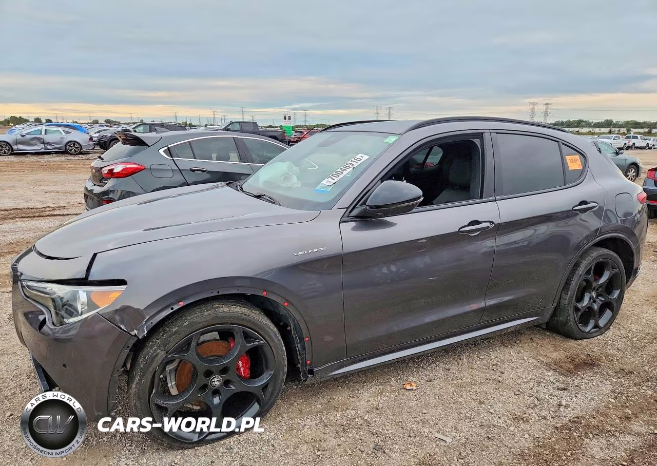 2022 Alfa Romeo Stelvio Ti