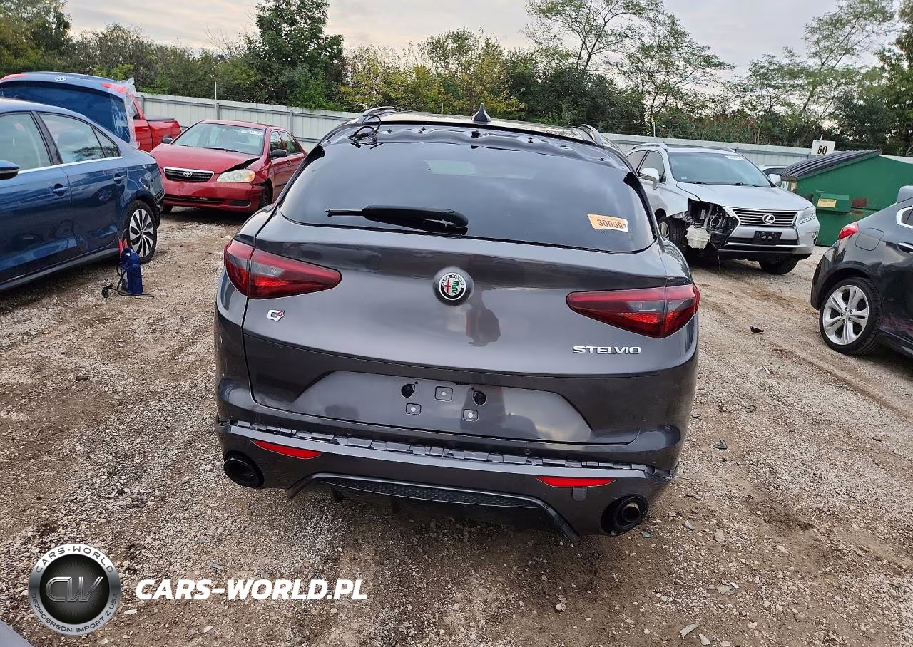 2022 Alfa Romeo Stelvio Ti VIN:ZASPAKBN4N7D47773 - 6