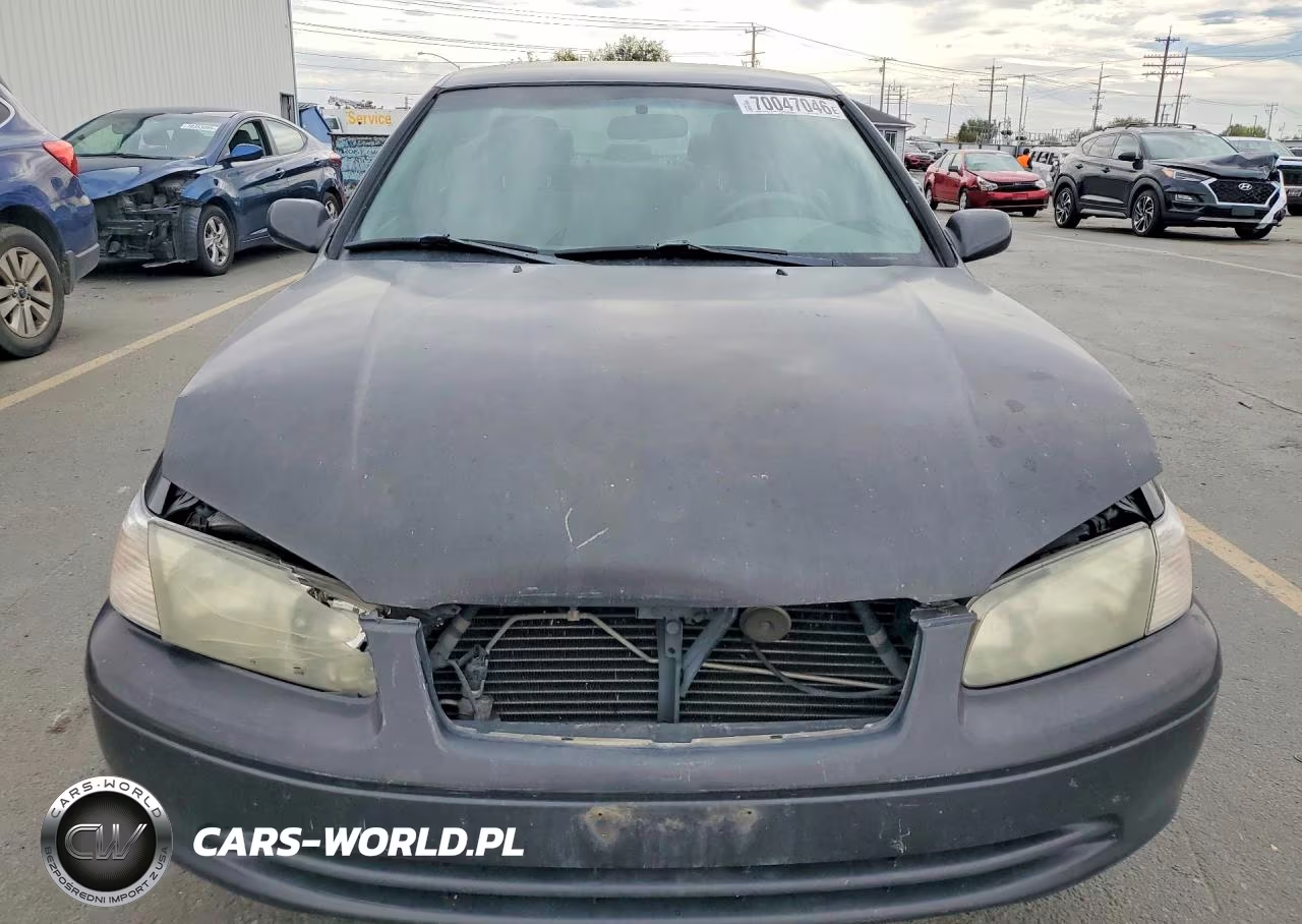 2000 Toyota Camry Le VIN:JT2BG22K1Y0400362 - 5