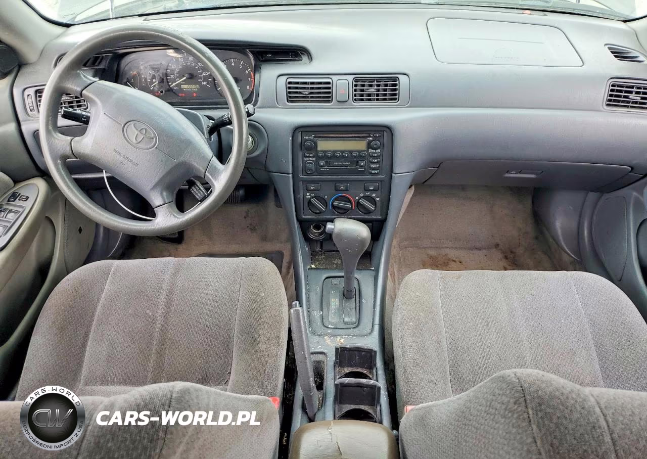 2000 Toyota Camry Le VIN:JT2BG22K1Y0400362 - 8