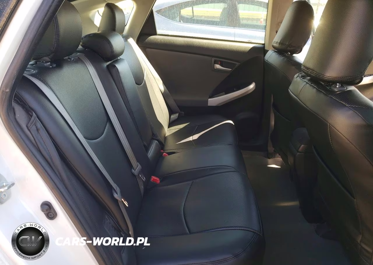 2015 Toyota Prius VIN:JTDKN3DUXF0398481 - 11