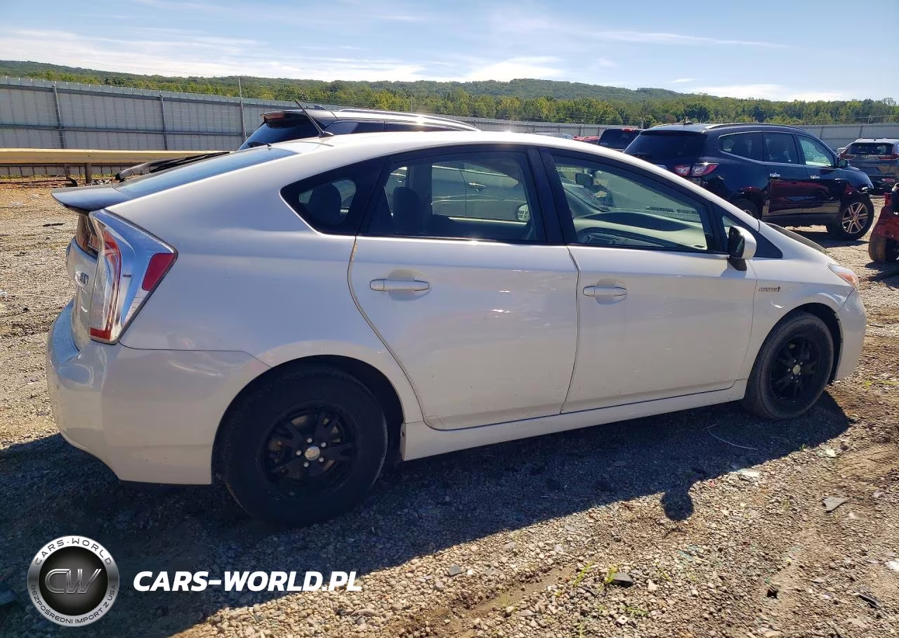 2015 Toyota Prius VIN:JTDKN3DUXF0398481 - 3