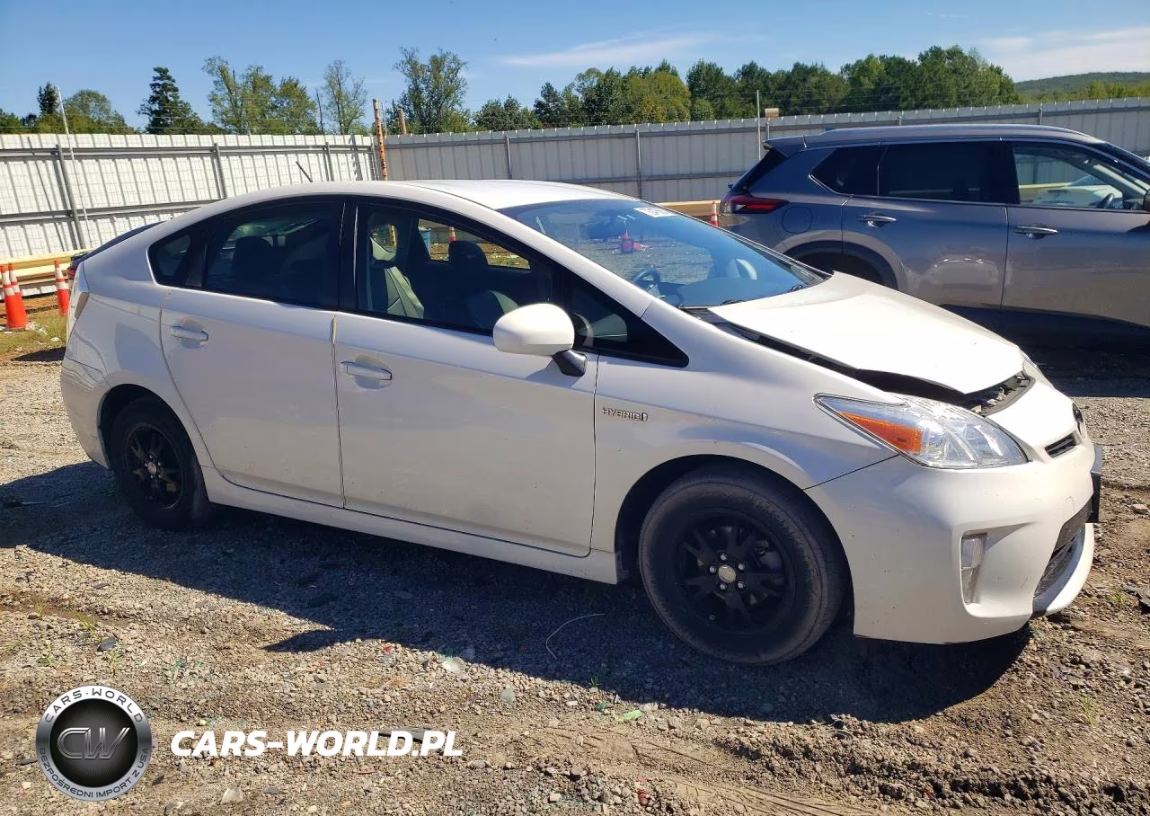 2015 Toyota Prius VIN:JTDKN3DUXF0398481 - 4