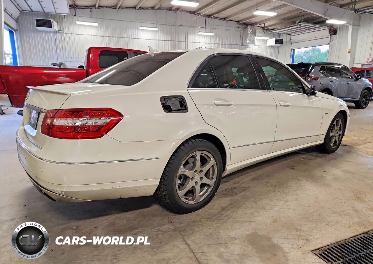 2012 Mercedes-Benz E 350 VIN:WDDHF5KB2CA528141 - 3