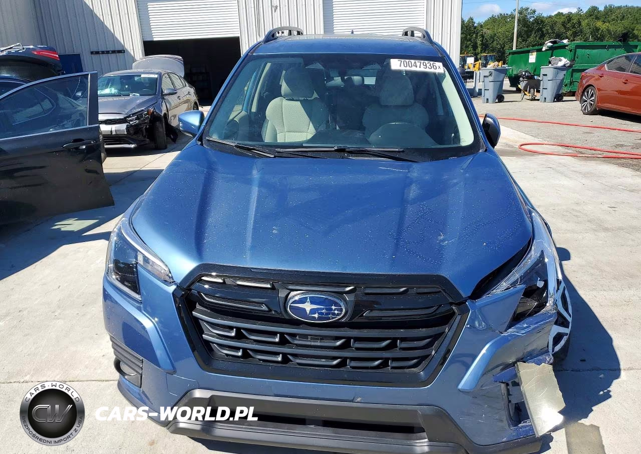 2023 Subaru Forester Premium VIN:JF2SKAEC0PH411665 - 5