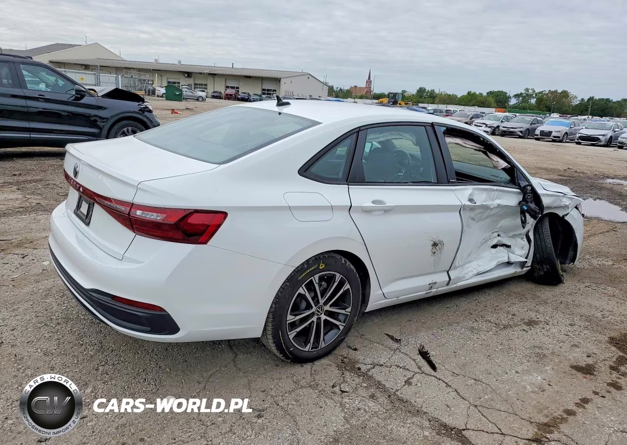 2026 Volkswagen Jetta Sport VIN:3VWBW7BU3TM005305 - 3