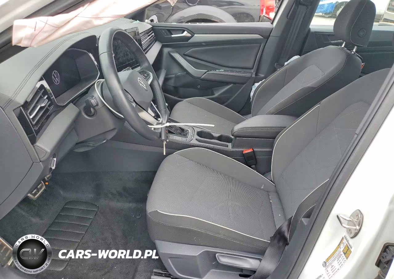 2026 Volkswagen Jetta Sport VIN:3VWBW7BU3TM005305 - 7