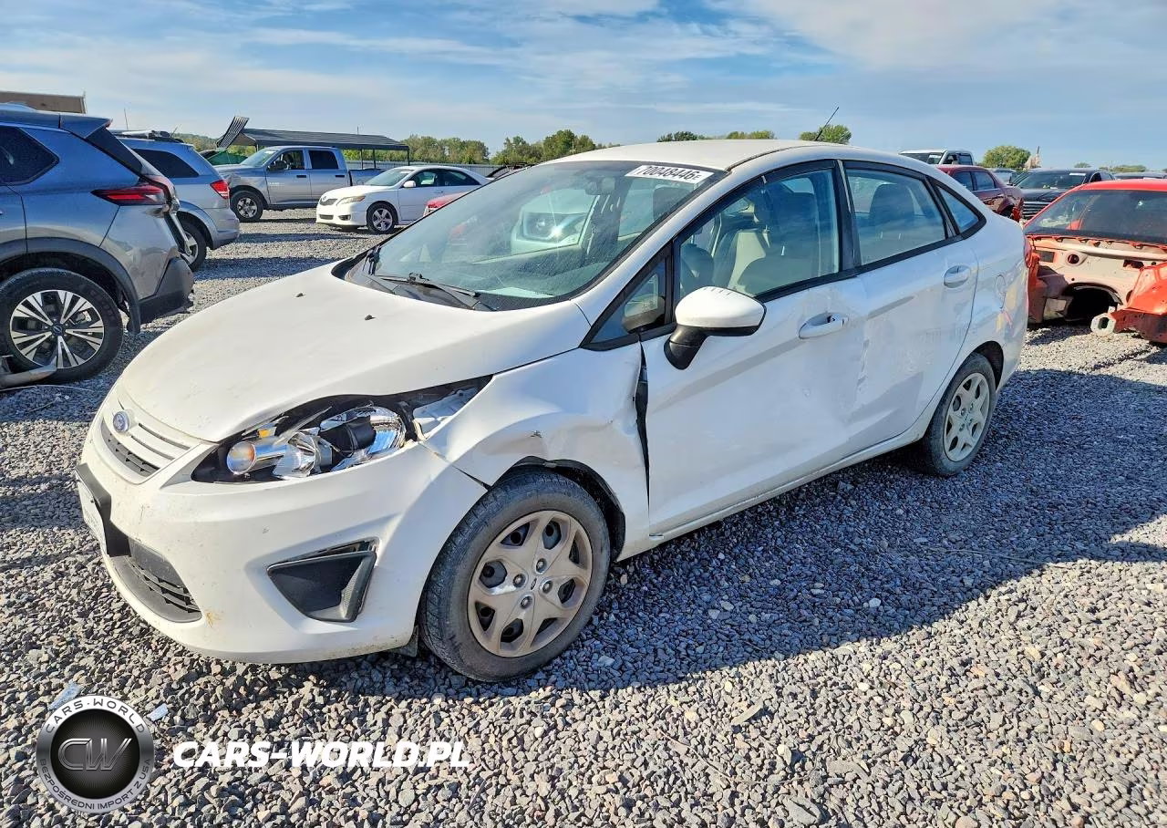 2013 Ford Fiesta S VIN:3FADP4AJ4DM215112 - 1