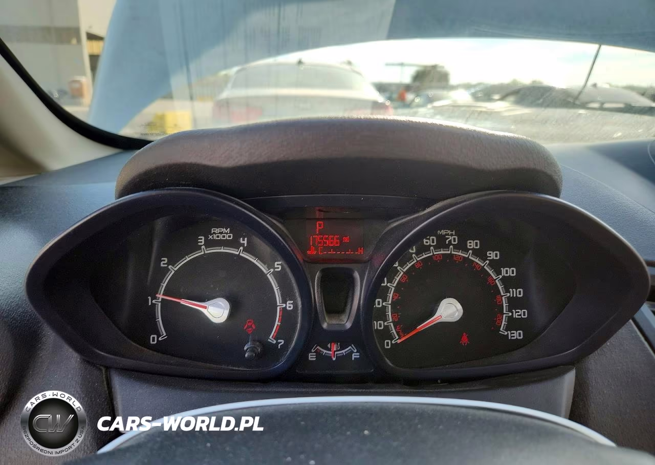 2013 Ford Fiesta S VIN:3FADP4AJ4DM215112 - 9