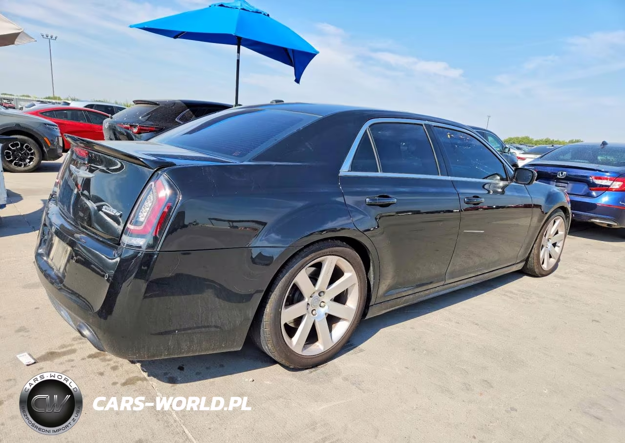 2013 Chrysler 300 Srt-8 VIN:2C3CCAFJ9DH529916 - 3