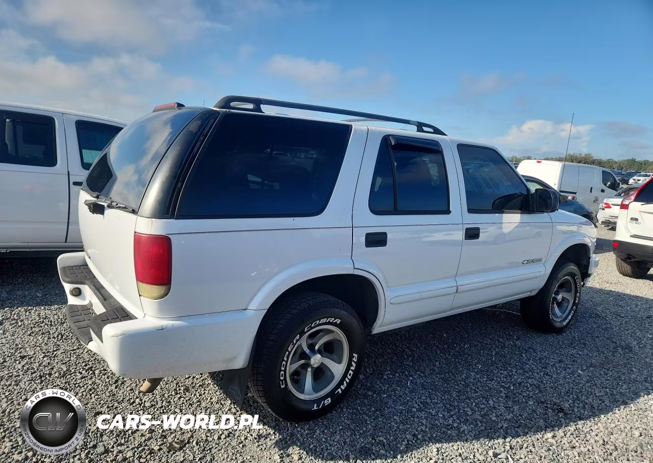 2004 Chevrolet Blazer VIN:1GNCS13X54K110243 - 3