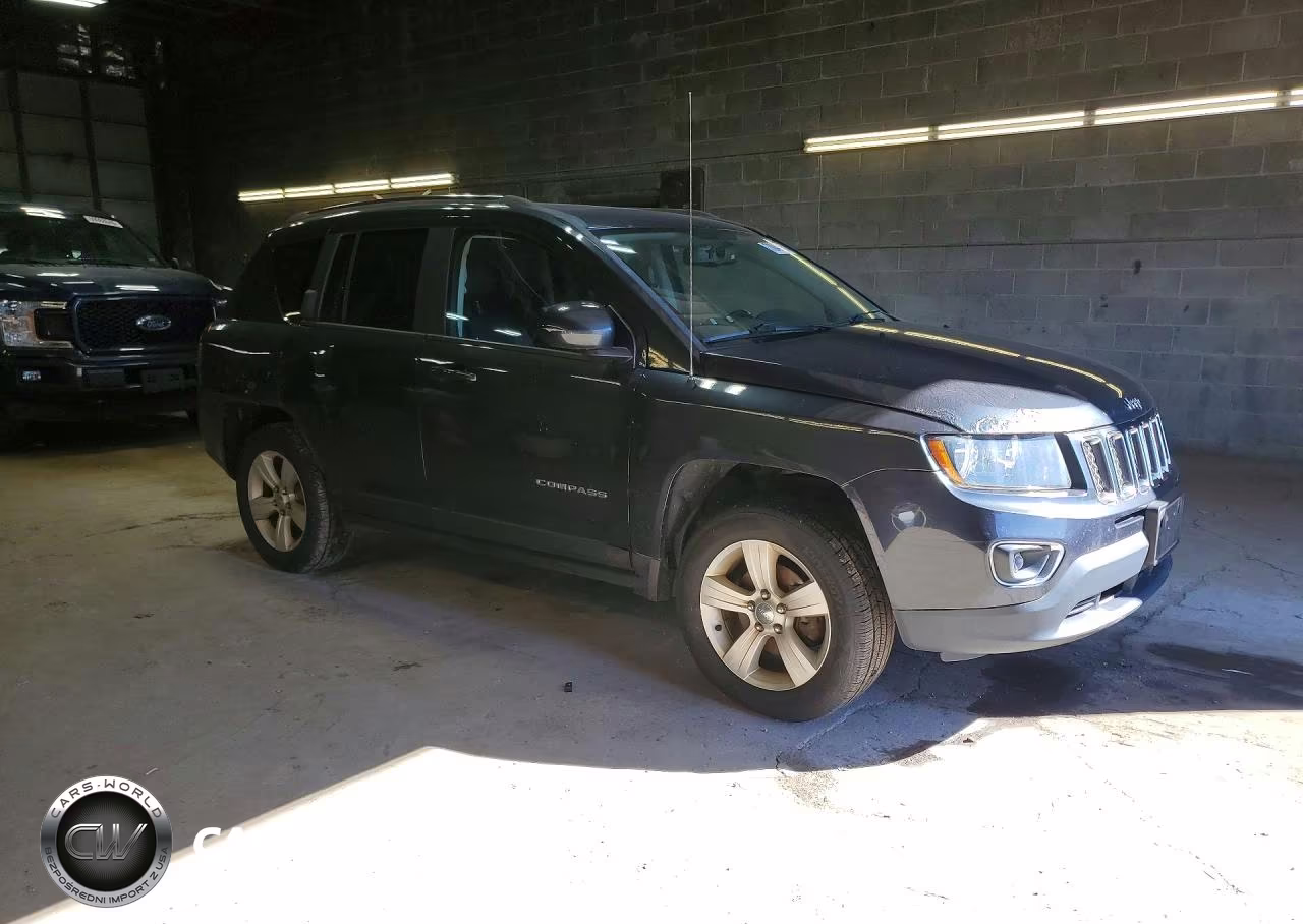 2015 Jeep Compass Latitude VIN:1C4NJDEB7FD280232 - 4
