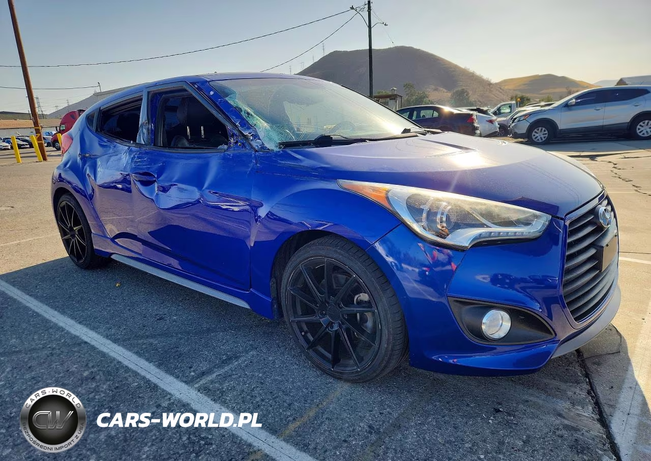 2015 Hyundai Veloster Turbo VIN:KMHTC6AE2FU216964 - 4