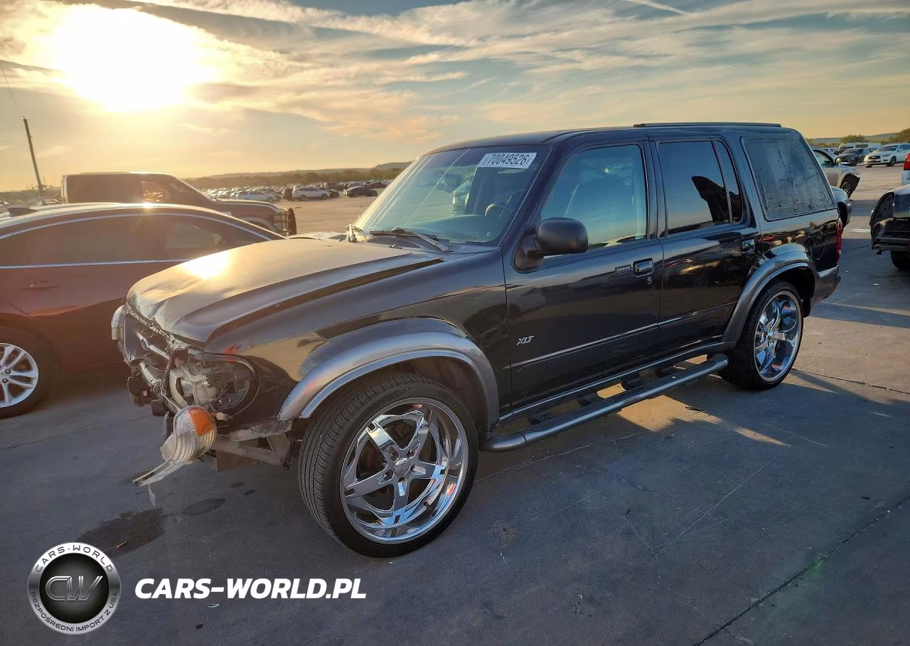 2000 Ford Explorer Xlt