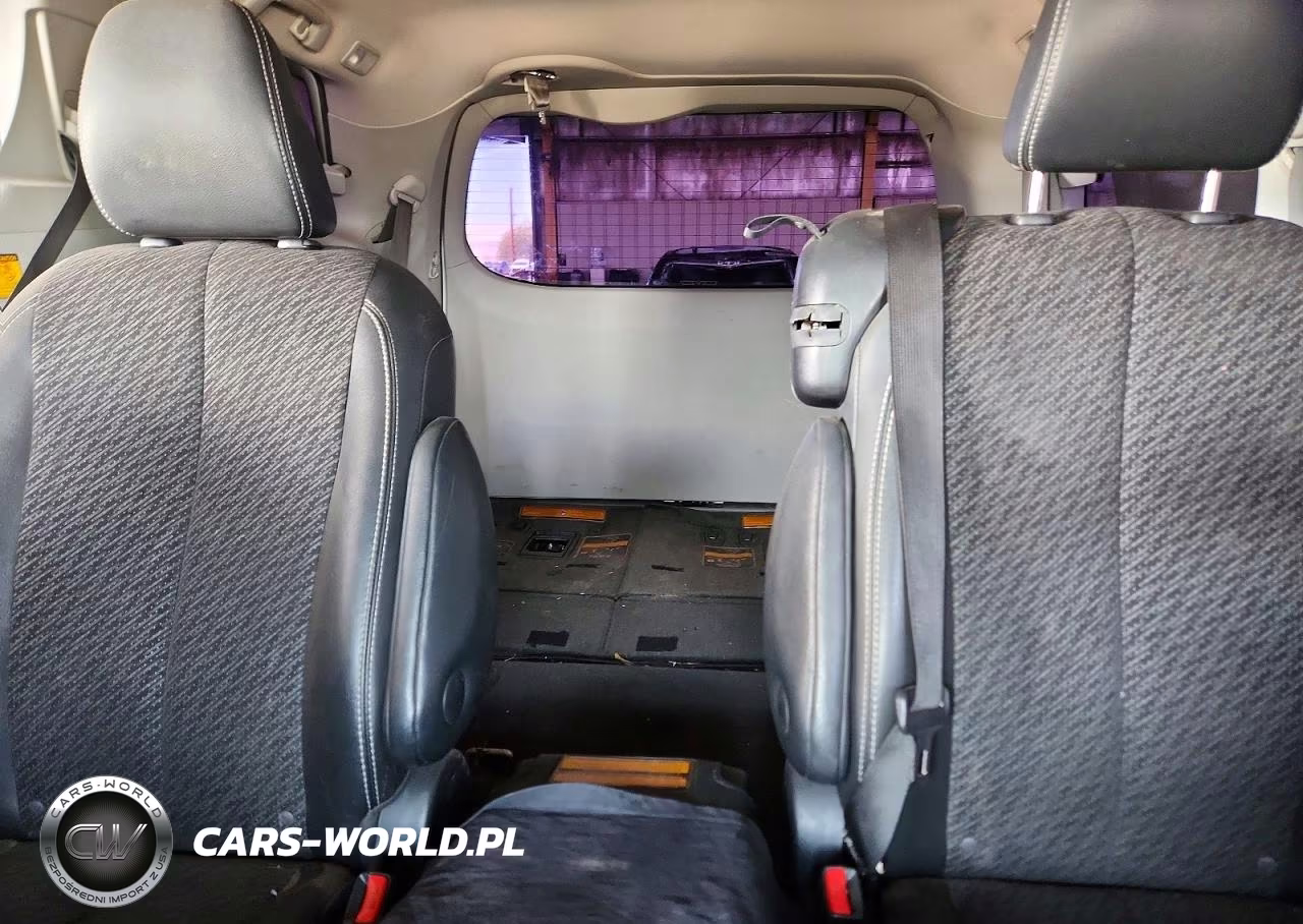 2012 Toyota Sienna Sport VIN:5TDXK3DC3CS212455 - 10